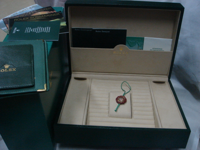 Vintage Rolex Green Watch Box with Passport Holder Set Vintage Rolex Green Watch Box with Passport Holder Set